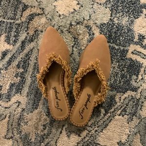 Free people Mule